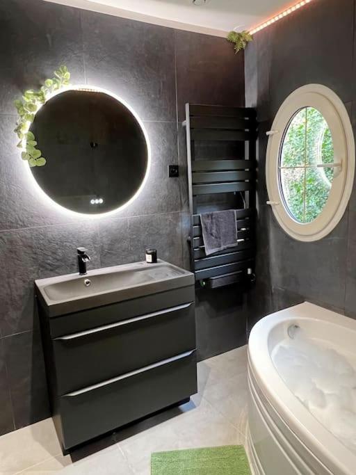 Maison Privative Face Au Сasa de vacaciones Sucy-en-Brie